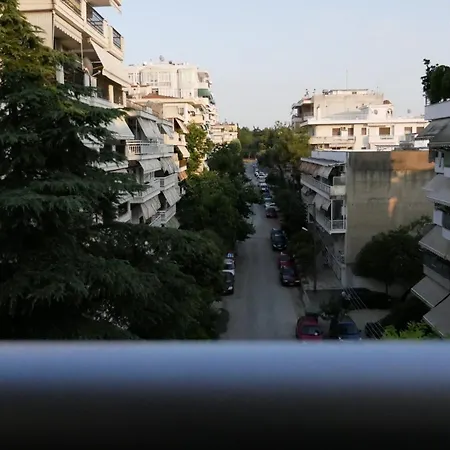 Apartment Bright, Modern 2br Flat W, Balcony, 15 Min Airport *